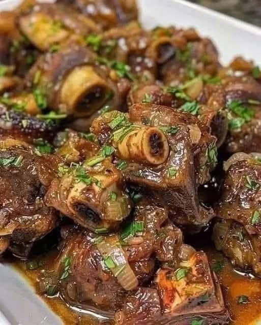 Melt-in-Your-Mouth Braised Oxtails